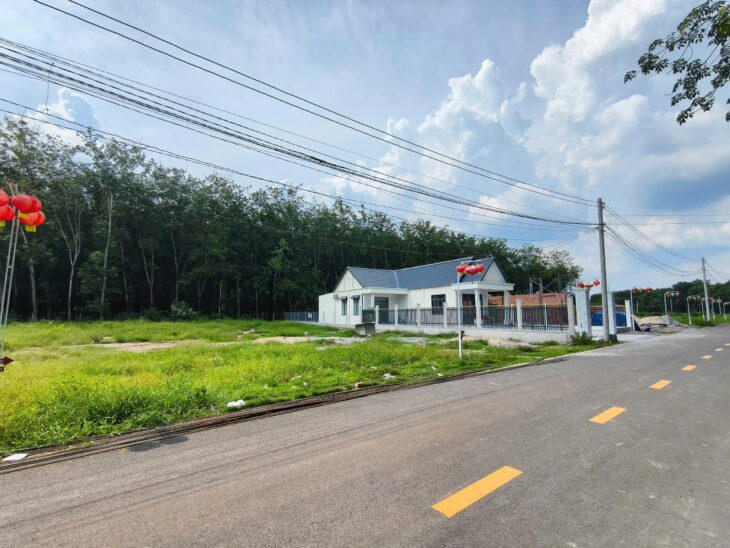 BÁN CẶP ĐẤT NỀN VỊ TRÍ TIỀM NĂNG SÁT KHU CN Ở BÌNH DƯƠNG