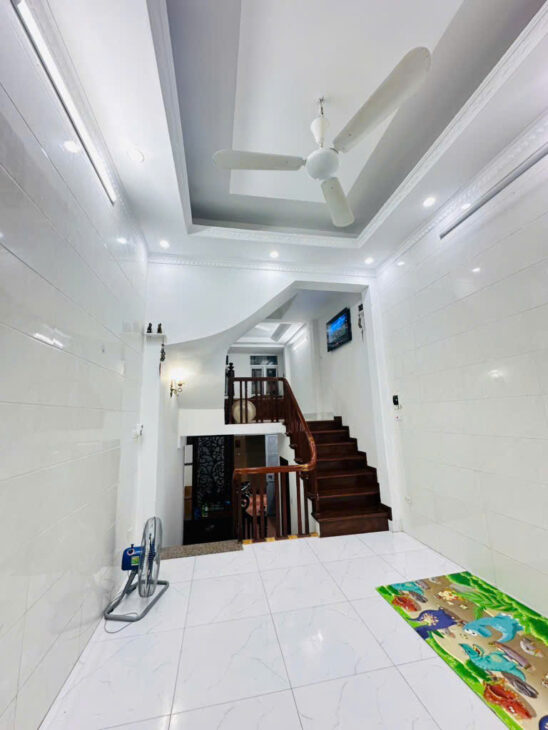 BÁN NHÀ NGUYỄN HOÀNG TÔN – TÂY HỒ – 4 TẦNG DÂN XÂY – NGÕ THÔNG – GIÁ 8.4 TỶ