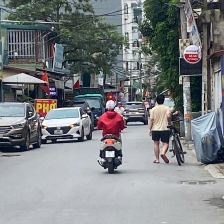 BÁN ĐẤT TẶNG NHÀ 3 TẦNG LẠC LONG QUÂN – NGÕ ÔTÔ TRÁNH – 50M² – GIÁ 9.5 TỶ BÁN ĐẤT TẶNG NHÀ 3 TẦNG LẠC LONG QUÂN – NGÕ ÔTÔ TRÁNH – 50M² – GIÁ 9.5 TỶ