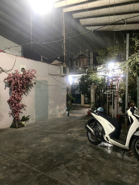 Mặt Tiền KD, Binh Trưng Đông Q2, 160m2, ngang 13, hẻm xe tai tránh, giá chỉ hƠn 9ty.