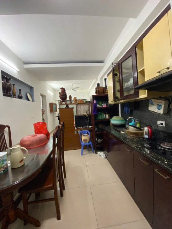 ???? Bán nhà Ngọc Lâm – Long Biên – 9.7 tỷ Diện tích: 67m² 4 tầng 5.6m mặt tiền Lô góc thoáng