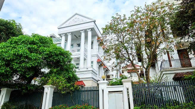 BÁN BIỆT THỰ CIPUTRA KHU C – 198M² – MT 9M – MẶT ĐƯỜNG ĐÔI – VIEW TRƯỜNG HỌC – GIÁ 85 TỶ