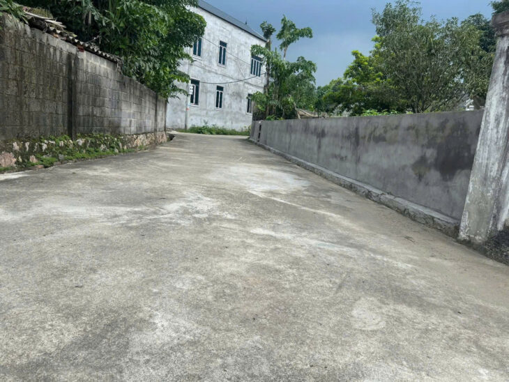 Khuôn Viên Đẹp tại Chương Mỹ. Nhỉnh 3 Tỷ