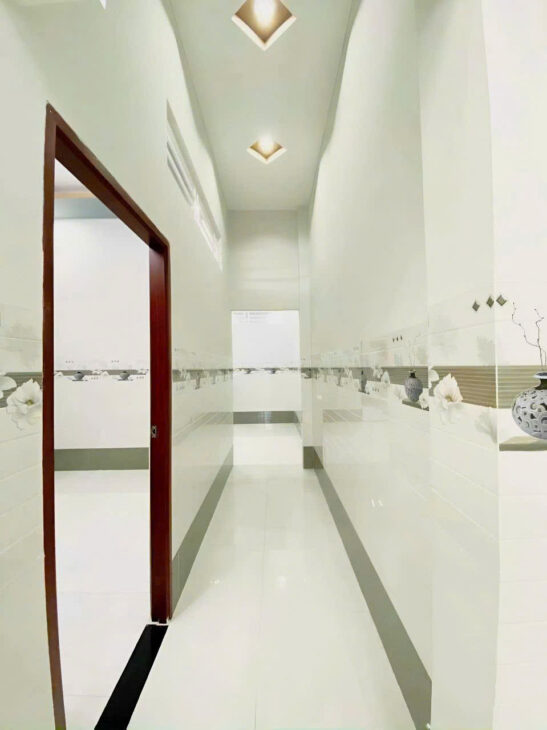 NHÀ THUÊ 4tr5/tháng-2pn HẺM TRẦN VĨNH KIẾT