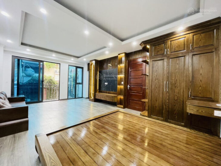 Bán nhà Kim Giang – 45m2 x 5T, nhà mới, đẹp, ở luôn, ngõ 5m, giá 7.5 tỷ, SĐCC