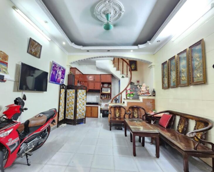 Bán nhà Nguyễn Chính, Hoàng Mai, 7m ra ô tô, nhà dân xây, 26m2, 5.25 tỷ