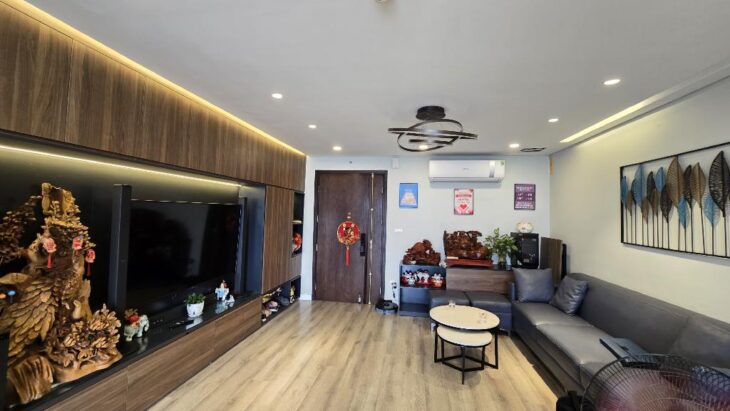 Bán CC 43 Lê Văn Lương, Dt 125m2, 3N2VS, căn góc. Giá rẻ kịch sàn 9,95 tỷ