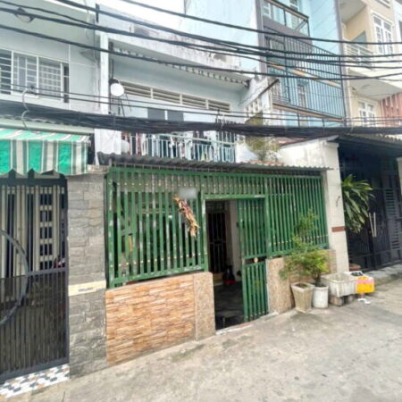 Nhà 2 tầng ô tô tới trước cửa 154 Âu Dương Lân P3Q8