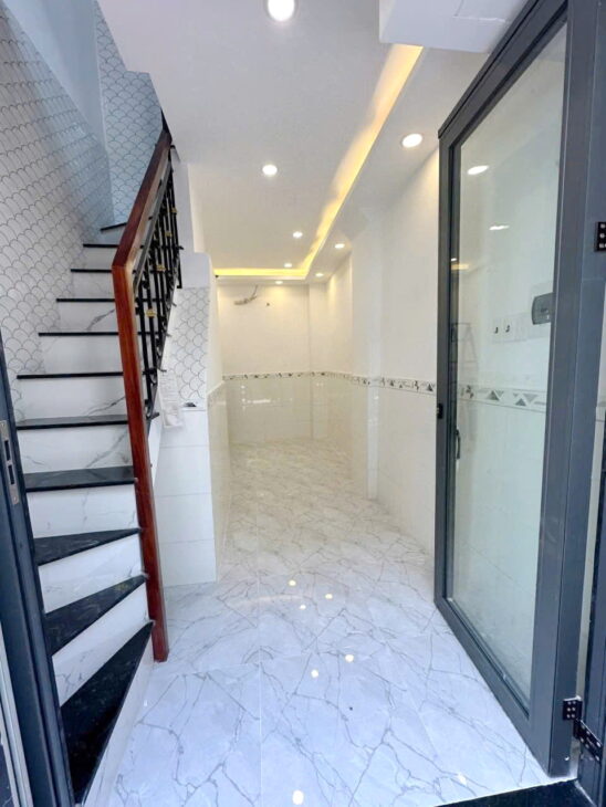 Nhà 2 tầng hẻm xe hơi Phạm Thế Hiển P5 Q8 giá siêu tốt 2.38 tỷ