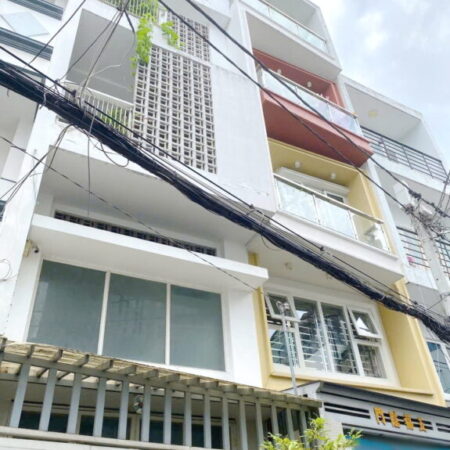 Nhà 5 tầng (4 lầu + ST) hẻm lớn xe hơi đậu trước cửa Âu Dương Lân P2Q8
