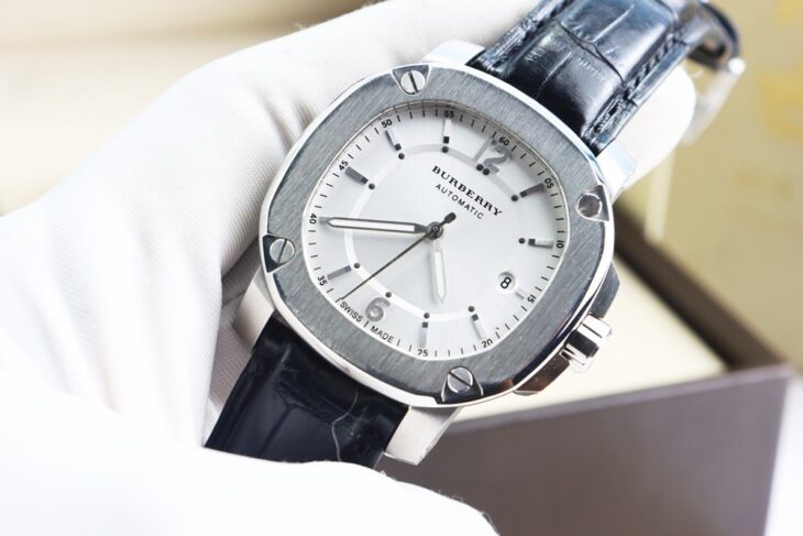 Đồng Hồ Nam : Burberry Britain Automatic, Dây Da, Size 43mm – Fullbox…