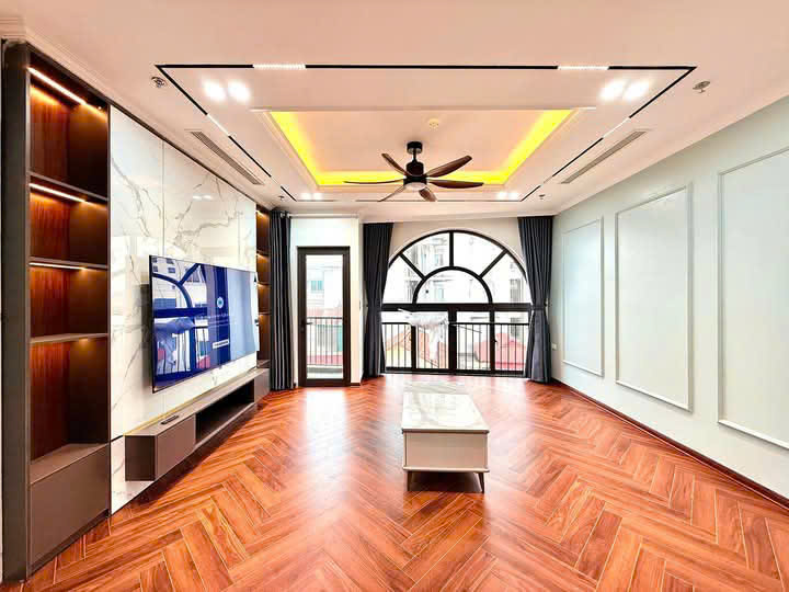 Anh Chủ nhờ Bán nhà 6 tầng, 30m², 5PN, 5WC, 245 Định Công, Hoàng Mai, 8.399 tỷ, sổ đỏ sẵn sàng giao