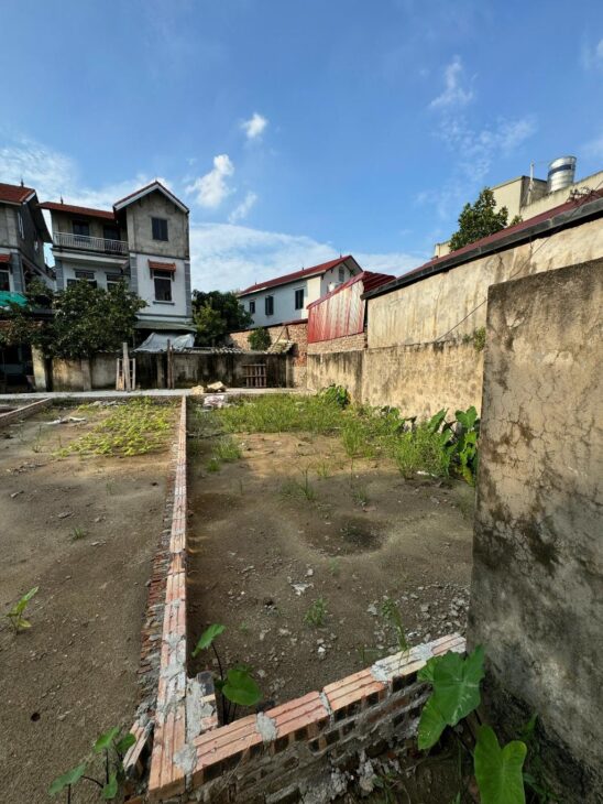 Bán đất Đa Tốn chưa đến 3 tỷ 48m2 hình thửa vuông vắn ngõ nông rộng thoáng