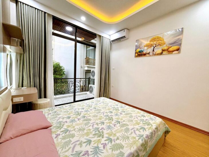 Bán nhà Lê trọng Tân, ô tô 5 tạ qua, 55m2, 5 tầng, 8,9 tỷ.