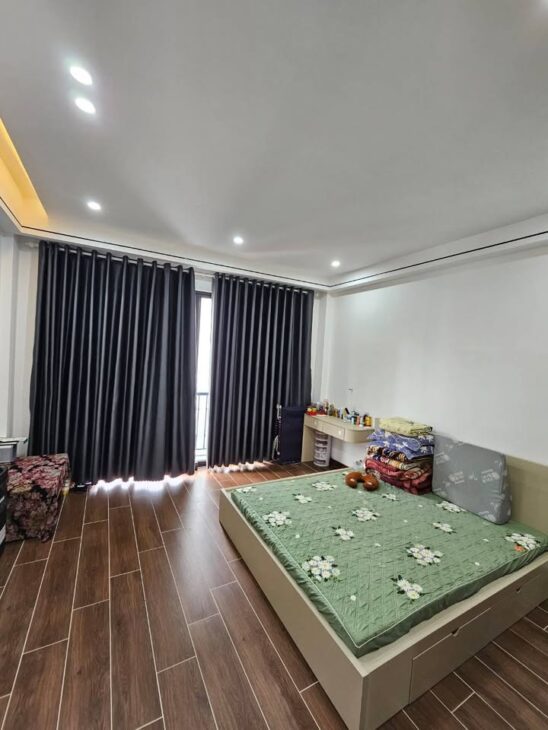 ????????????????????NHỈNH 11T – NHÀ 6 T MỚI TINH- Ô TÔ 7 CHỖ VÀO NHÀ -KẺ TẠNH- LONG BIÊN