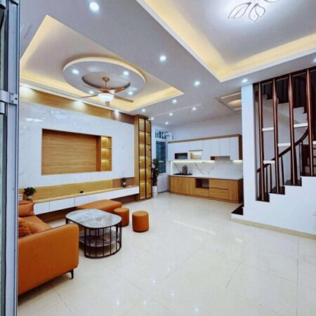 Nhà Phân Lô Gần Hồ Đền Lừ, 10m Ra Ô Tô Tránh Nhỉnh 7 Tỷ