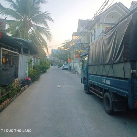 Bán lô đất đẹp 300m2 mặt tiền 8.1m hiếm, đường xe tải thông Tô Ngọc Vân gần Ngã Tư Ga