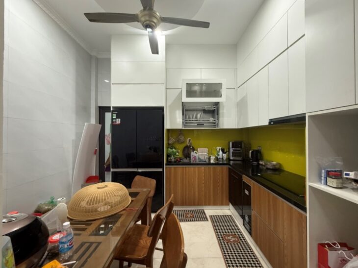 Bán nhà Nguyễn Viết Xuân, Thanh Xuân, 16m ô tô tránh, phân lô quân đội, 45m2, 11.5 tỷ