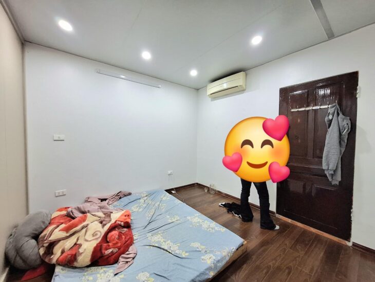 Bán nhà Tập thể Z gần ĐH Bách khoa, Kinh tế, Xây dựng 100m2. Giá: 4.3 tỷ