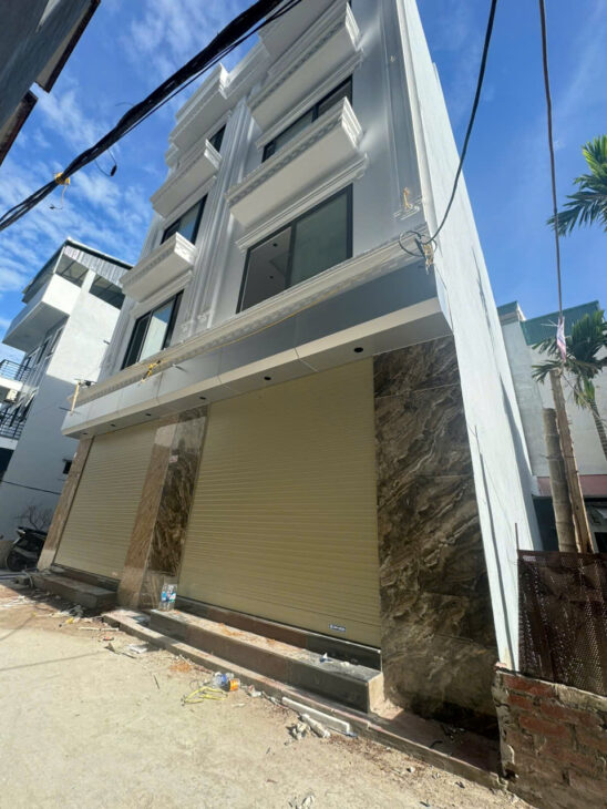 Bán gấp nhà đẹp trong tháng Phúc Lợi, lô góc 5 tầng, 3 ngõ ngoặt, nội thất đẹp, oto đỗ cửa, 4,95 tỷ