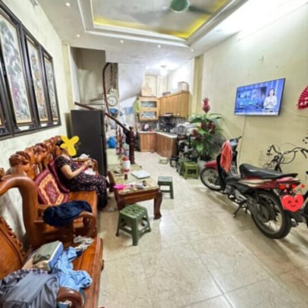 Bán nhà Trương Định, Hoàng Mai, 30m Ô tô, Ngõ 3 gác đua, 30m2, 6.75 tỷ