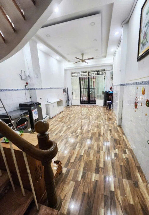 Nhà 4 tầng Khu VIP Dương Bá Trạc P1 Q8