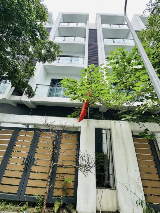 Bán Biệt Thự Liền Kề 5 Tầng View Hồ Trung Tâm Cầu Giấy- Bắc Từ Liêm Chỉ 90m² Giá 37 tỷ
