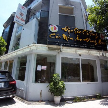 Cho thuê biệt thự 220m2, 1 hầm, 4 nổi khu nhà ở Quốc Hội Phùng Khoang