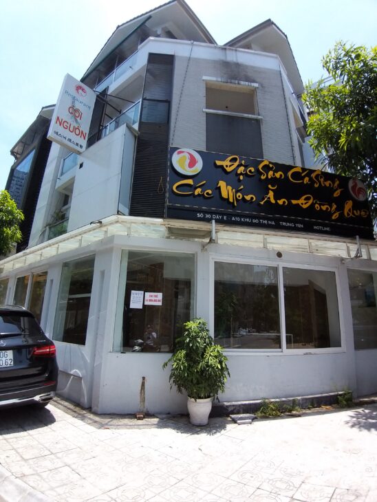 Cho thuê biệt thự 220m2, 1 hầm, 4 nổi khu nhà ở Quốc Hội Phùng Khoang