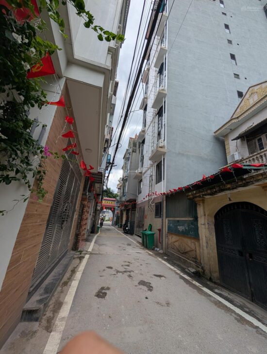 “CỖ MÁY SINH LỜI” LAI XÁ – 6 TẦNG 21 PHÒNG FULL NỘI THẤT – THANG MÁY – DÒNG TIỀN KHỦNG 1,2 TỶ.