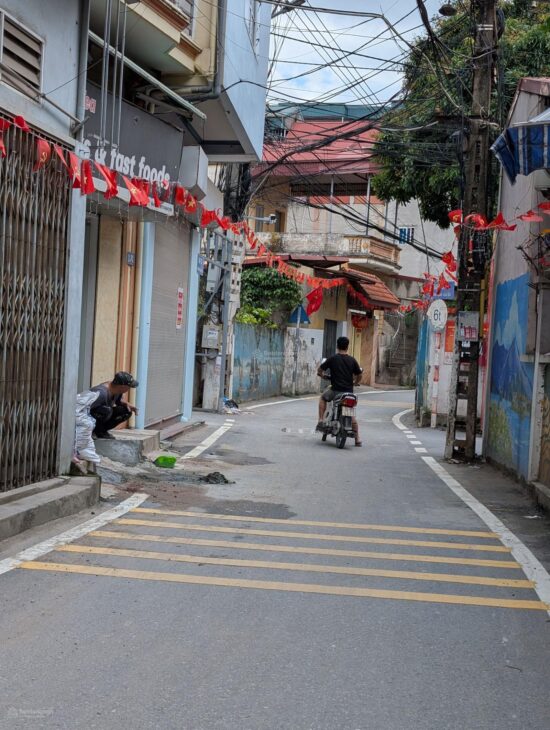 “CỖ MÁY SINH LỜI” LAI XÁ – 6 TẦNG 21 PHÒNG FULL NỘI THẤT – THANG MÁY – DÒNG TIỀN KHỦNG 1,2 TỶ.