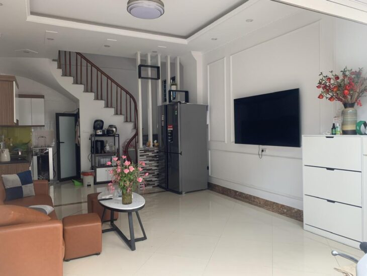 NHÀ ĐẸP LONG LANH- LÔ GÓC THOÁNG SÁNG- CÁCH Ô TÔ 50m- MẶT TIỀN RỘNG- GIÁ TỐT NHẤT KHU VỰC
