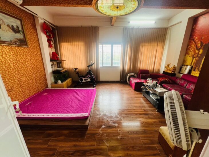 Bán nhà Đội Cấn, Ba Đình, 37m2, 5 tầng, Mt 5.6m, chỉ 9.15 tỷ