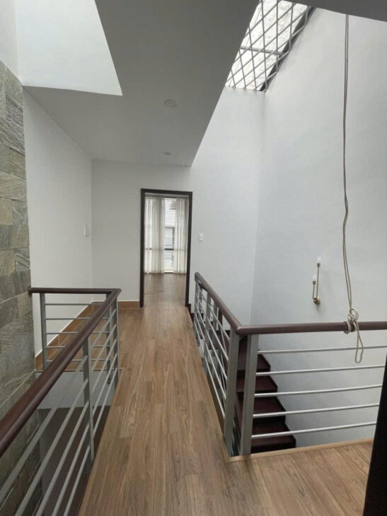 BÁN NHANH NHÀ ĐẸP 6 TỶ CX BẮC HÁI Q10-HẺM 6M– XE HƠI QUAY ĐẦU-4 LẦU 3PN-CÓ DÒNG TIỀN