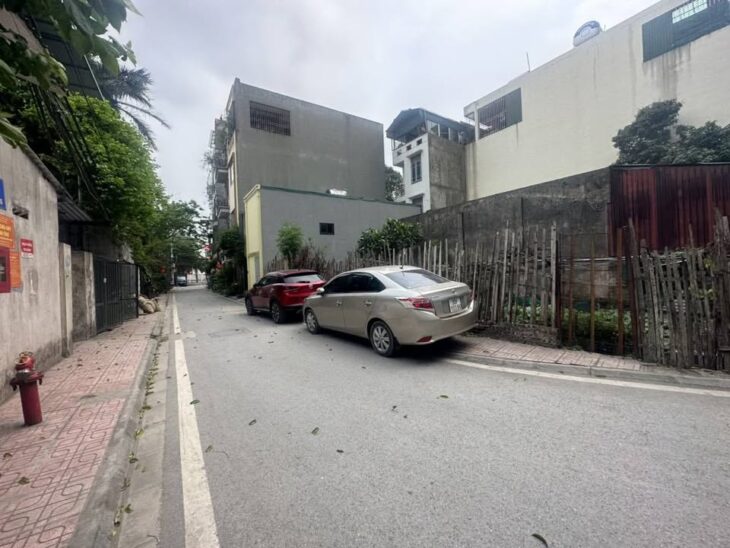 🔥🔥🔥 ĐẤT LONG BIÊN 75M- GIÁ 10 Đ – Ô TÔ TRÁNH.