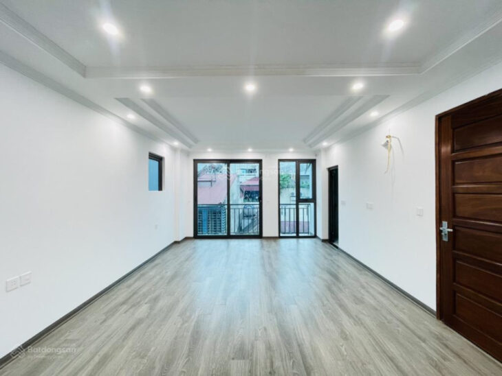 Bán nhà Kim Giang – 45m2 x 5T, nhà mới, đẹp, ở luôn, ngõ 5m, giá 7.5 tỷ, SĐCC