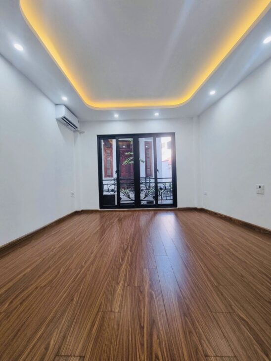 Siêu phẩm Vũ Tông Phan, lô góc, ô tô, 68m2, 4 tầng, chỉ 11.1 tỷ.