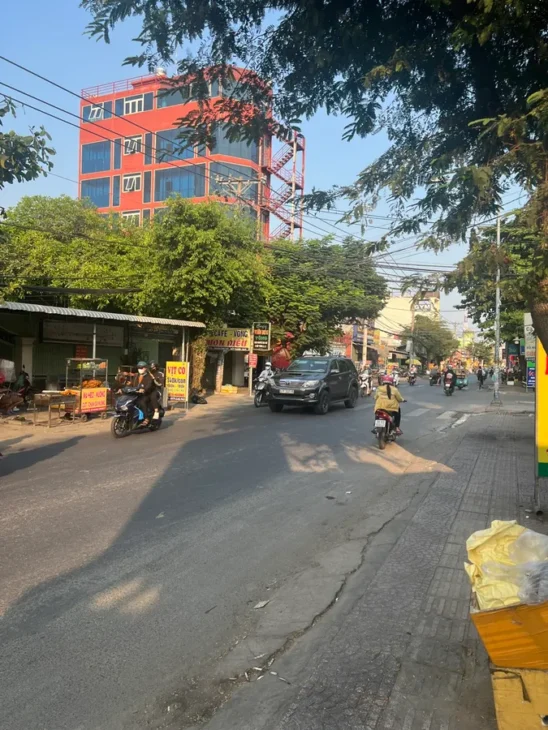 Bán nhà ngang 8m, mặt tiền Nguyễn Ảnh Thủ, Quận 12, diện tích 280 m2, giảm sốc còn 24 tỷ