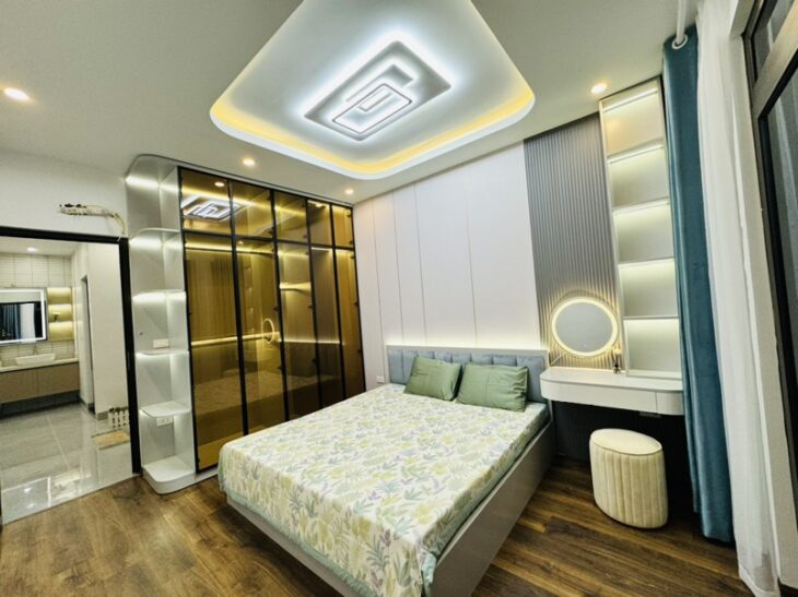 NHÀ ĐẸP THANH XUÂN – 35M2 – 7.7 TỶ – Ô TÔ VÀI CHỤC BƯỚC – GẦN HỒ THOÁNG MÁT – FULL NỘI THẤT
