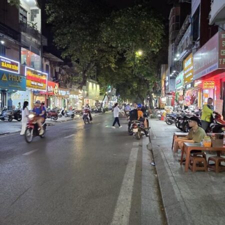 Bán nhà mặt phố trung tâm Ba Đình, 66m2, 5 tầng, chỉ 23.4 tỷ