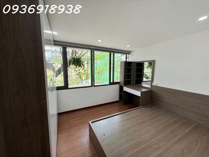 Siêu phẩm ngay cạnh Đại Học Bách Khoa Hà Nội-3 ngủ-3.6 tỷ-ô tô đỗ cửa