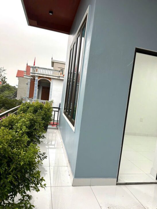 Bán lô góc sẵn nhà 2 tầng tại Lai Cách Cẩm Giàng đường ô tô tránh nhau
