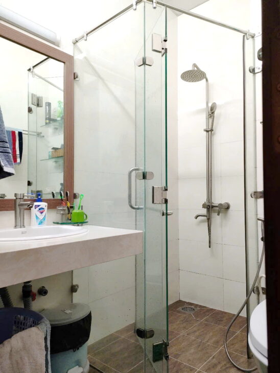 Nhà 5 tầng (4 lầu + ST) hẻm lớn xe hơi đậu trước cửa Âu Dương Lân P2Q8