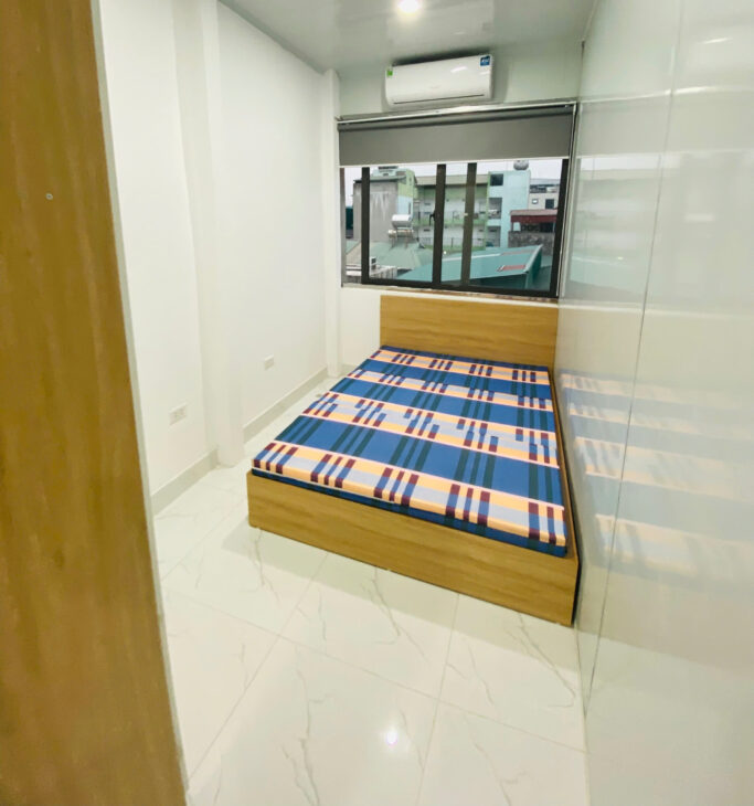 Cho thuê căn 3pn cực đẹp chỉ 8tr5 ngõ 143 Quan Hoa, Cầu Giấy