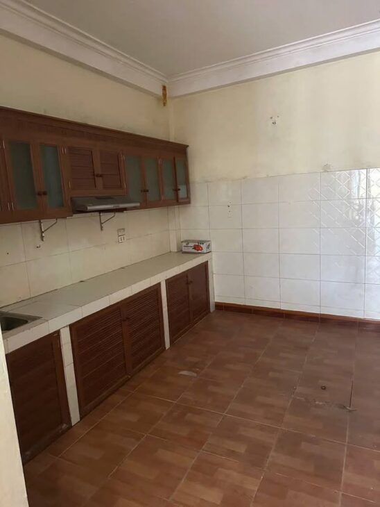 HIẾM 4.550 XU-35M NHÀ 4 T NGỌC THỤY- Ô TÔ ĐÕ CỬA- NHÀ DÂN XÂY- NGÕ THÔNG TỨ TUNG