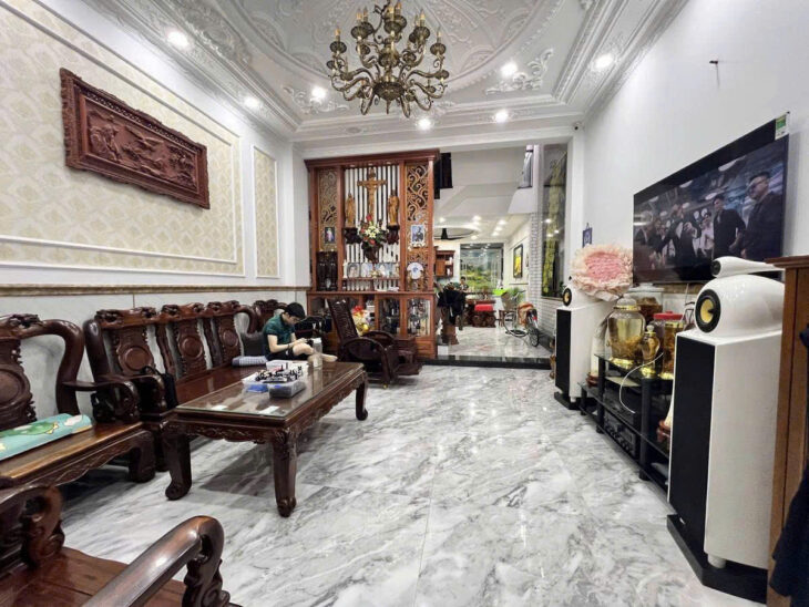 Nhà NGỘP HXT Cống Lở ngang 4.7m 4 tầng đẹp 94m2 KD buôn bán gần chợ nhỉnh 15 tỷ.