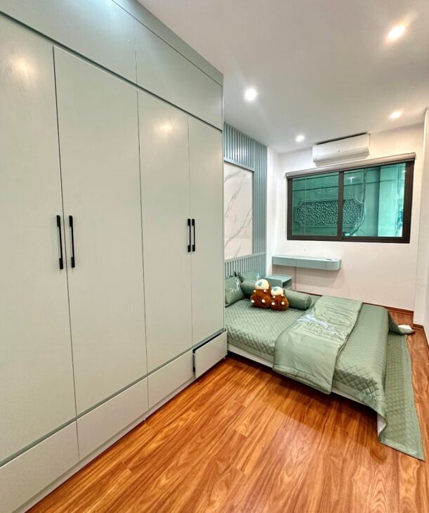 Bán nhà Định Công Thượng, Hoàng Mai, Ngõ ô tô, nhà 30m ra ô tô, 23m2, 4.6 tỷ