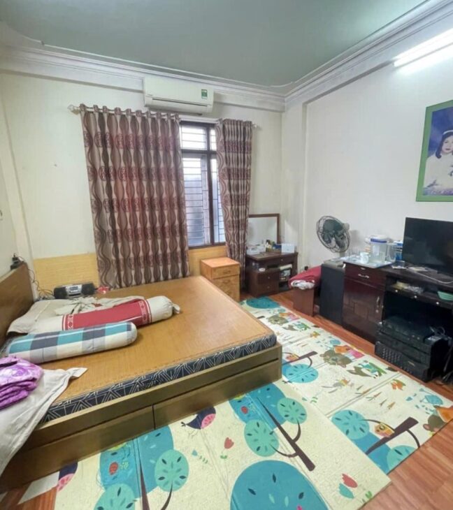 Bán nhà Nguyễn Chính, Hoàng Mai, 7m ra ô tô, nhà dân xây, 26m2, 5.25 tỷ