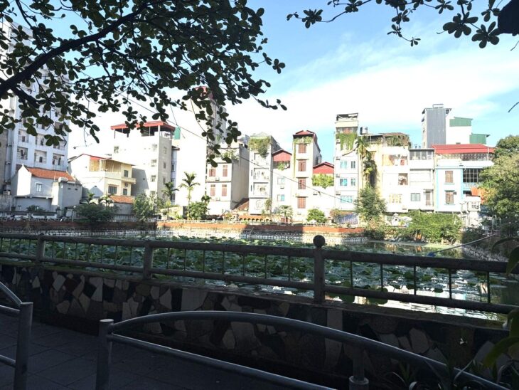 BÁN NHÀ PHỐ TRẦN BÌNH, MAI DỊCH, MỸ ĐÌNH – 60M² – 4 TẦNG – Ô TÔ ĐỖ CỬA – VIEW HỒ ĐIỀU HÒA – GIÁ