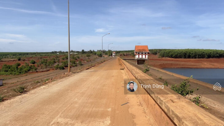 GĐ định cư nước ngoài muốn bán lô view hồ Ia Ring, Chư Sê, Gia Lai. Diện tích 7097m2, MT 43m